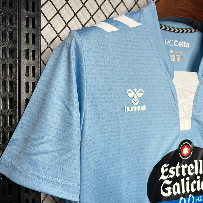 Camiseta Celta Vigo 24/25 - Home - Azul - detalle del cuello
