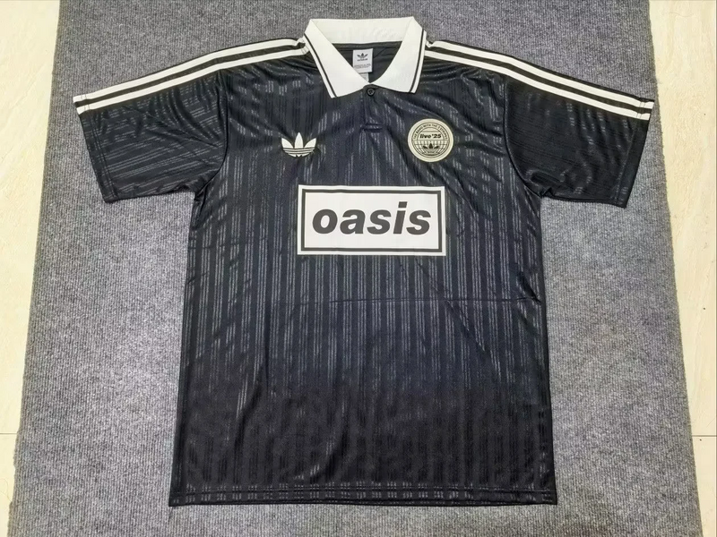 Camiseta Adidas x Oasis - vista frontal