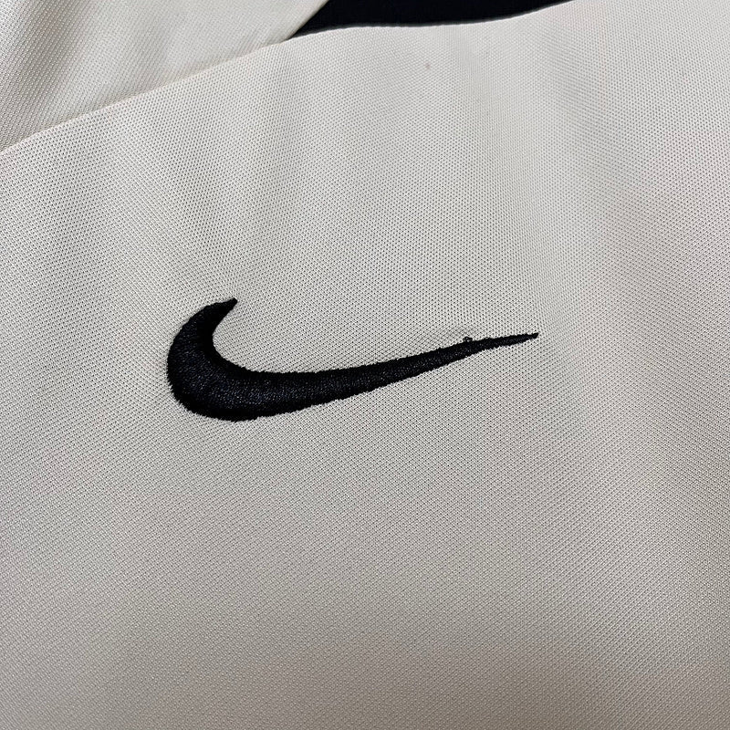 Camiseta 24/25 Corinthians Treino - detalle del cuello