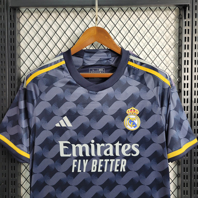 Camiseta 23∕24 Real Madrid ll - detalle de la manga