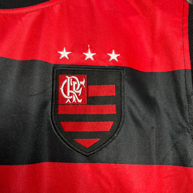 Camiseta Flamengo l Retro 2000/01 - tejido y acabado