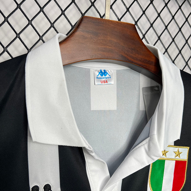 Camiseta Juventus l Retro 1984/85 - detalle del cuello
