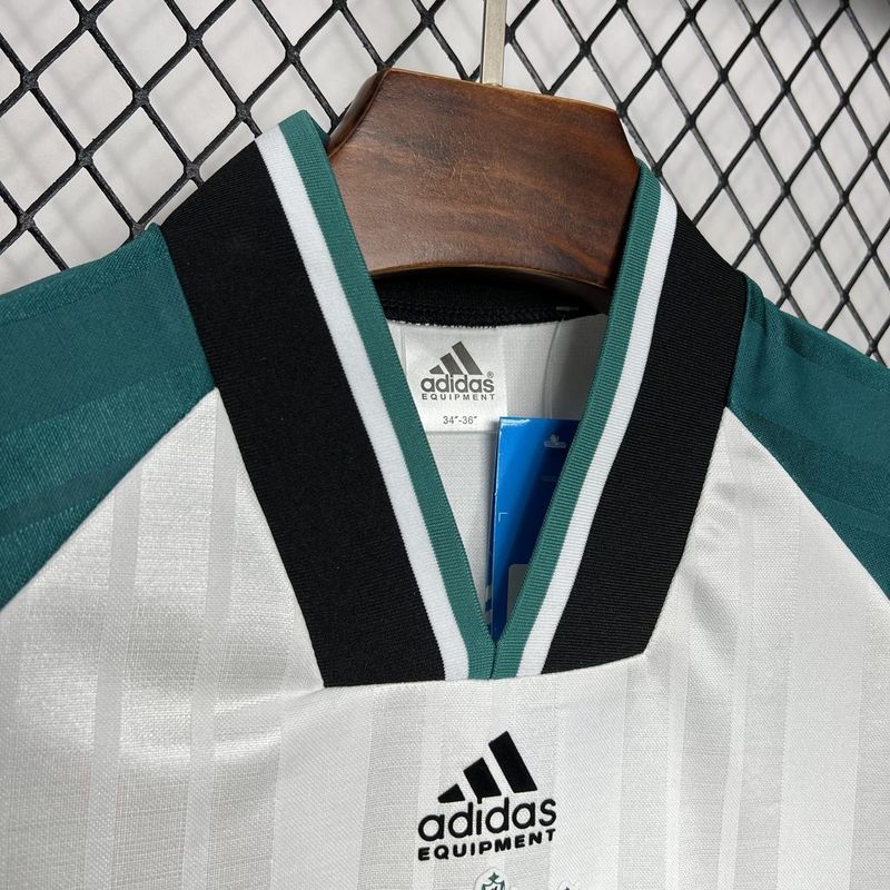 Camiseta do Liverpool Retro 1993/95 ll - vista frontal