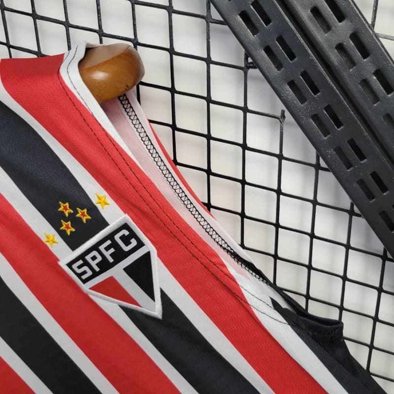 Regata do São Paulo ll 24/25 Listrada - vista trasera