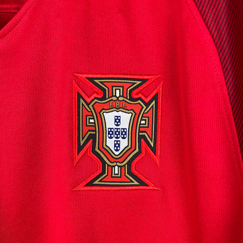 Camiseta Portugal Retrô 2016 Manga Longa Vermelho - foto principal