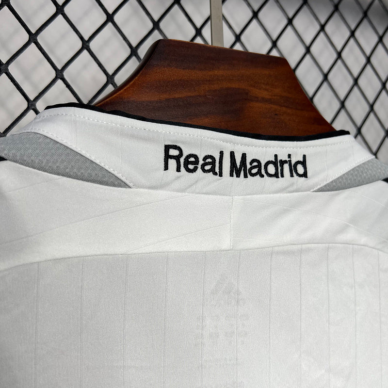 Camiseta Real Madrid l Retro 2006/07 - detalle del cuello