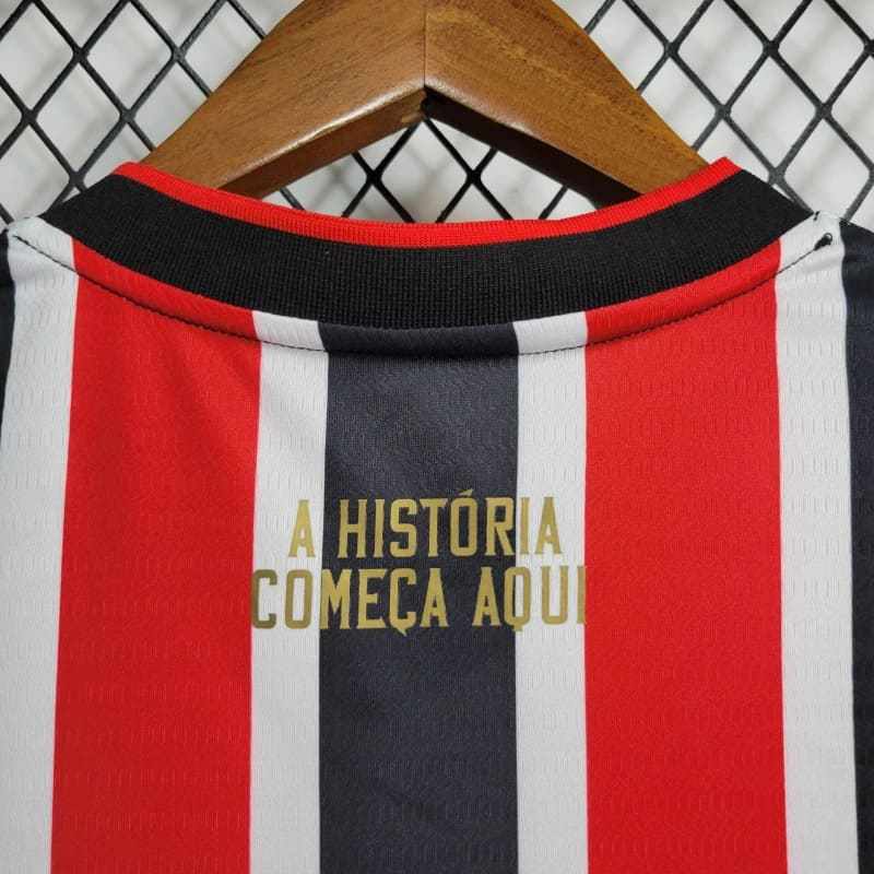 Regata do São Paulo ll 24/25 Listrada - detalle del cuello