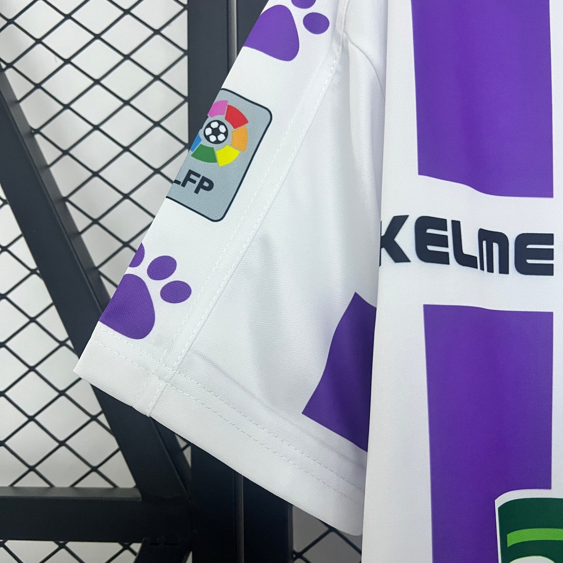 Camiseta Valladolid Retrô 95/96 Home - tejido y acabado