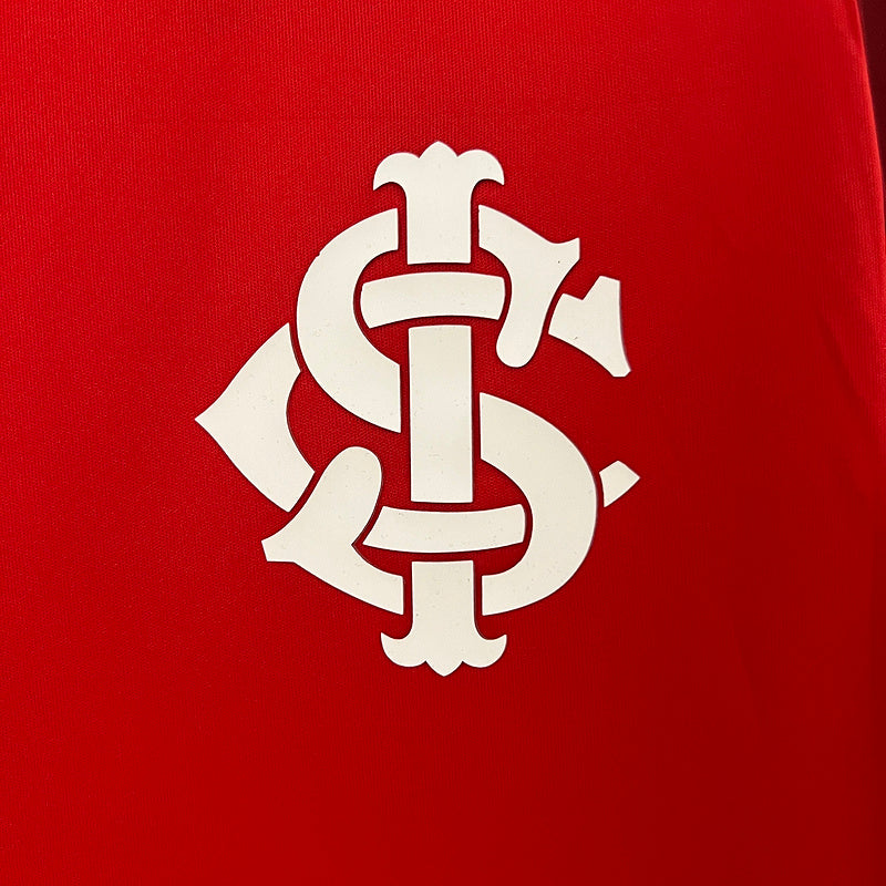 Camiseta 24∕25 Internacional Training Wear Red - detalle del cuello