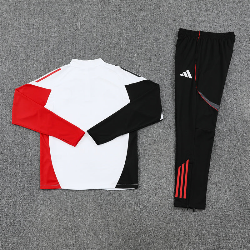 Training Suit Ajax 25/26 White - Winter - detalle del cuello