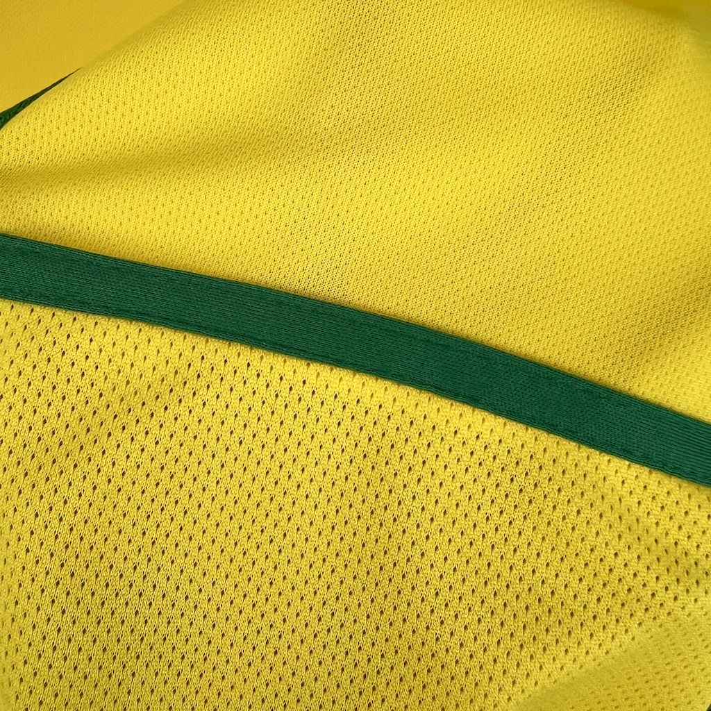 Camiseta Retrô Seleção Brasil 2002/02 Home - tejido y acabado