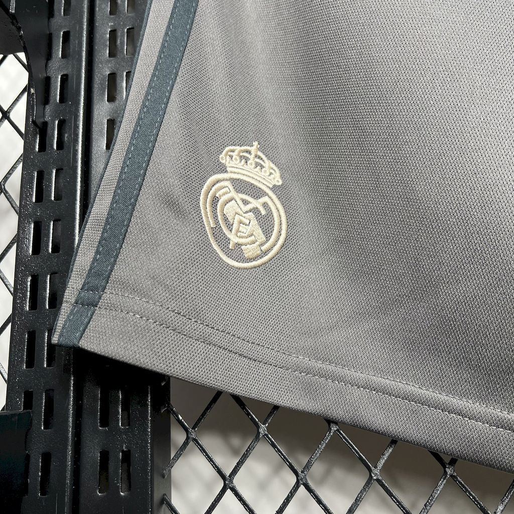 Shorts Real Madrid 2024/25 Third - vista trasera