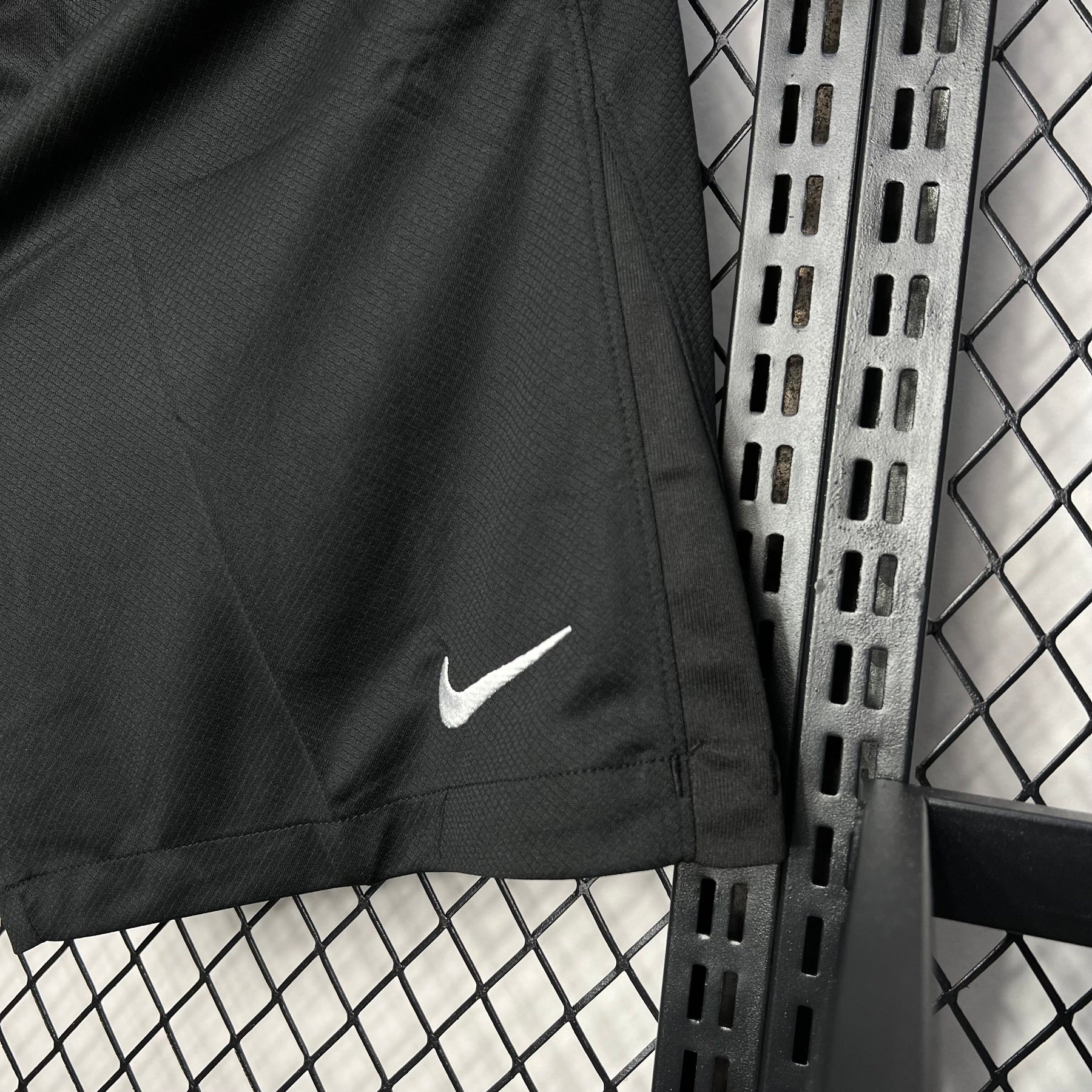Shorts Portugal 2024/25 Away - detalle del cuello