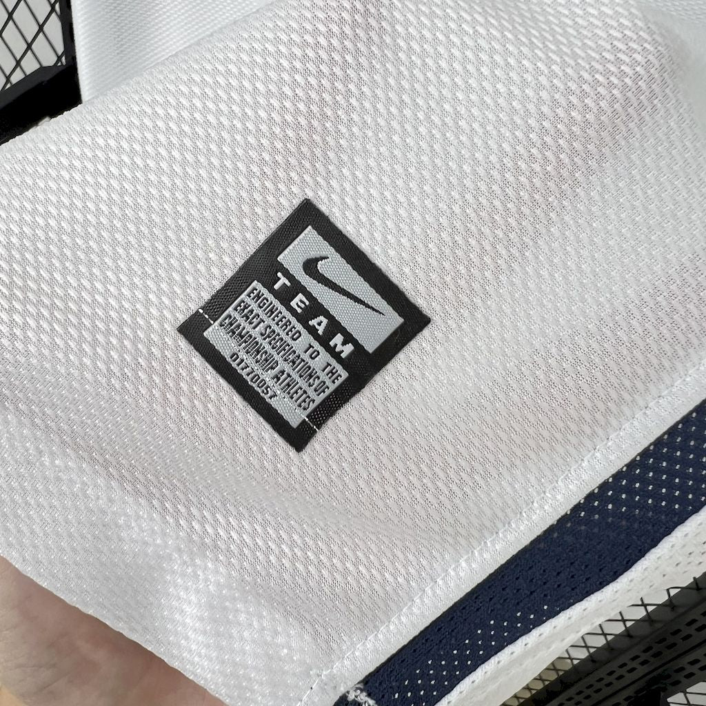 Camiseta do Manchester United Retrô 2007/08 Away - foto principal