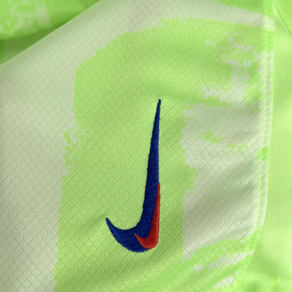 Shorts Barcelona 2024/25 Third - detalle del cuello