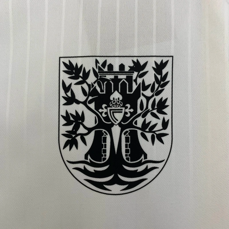 Camiseta Celta Vigo 25/26 100th Anniversary - detalle de la manga