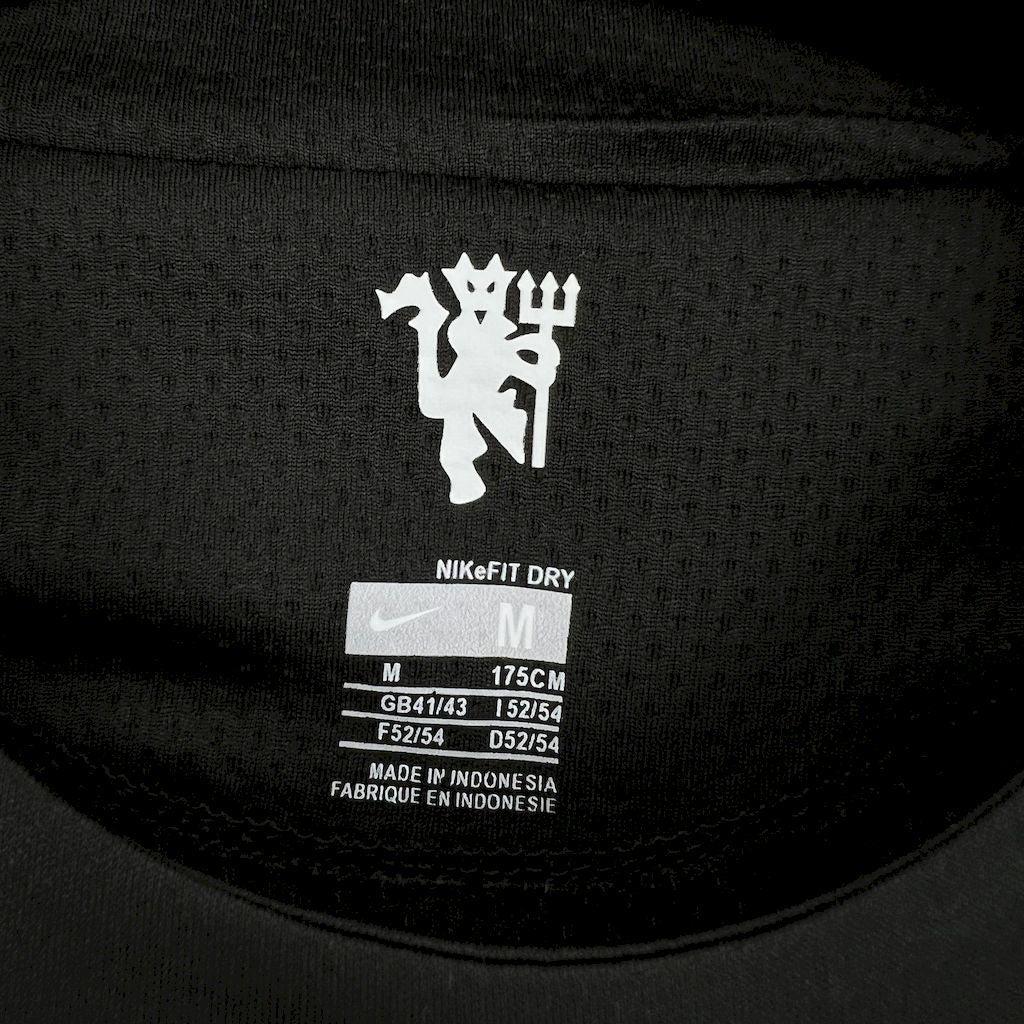 Camiseta do Manchester United Retrô 2007/08 Third - vista frontal