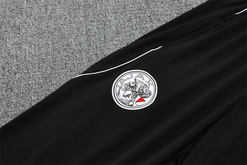 Training Suit Ajax 25/26 Black - Winter - vista frontal