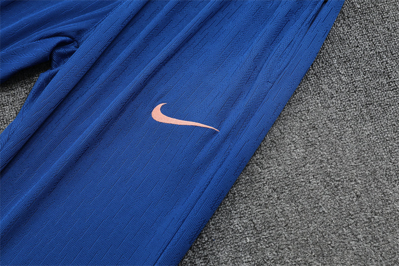 Training Suit France 25/26 - Winter - detalle del cuello