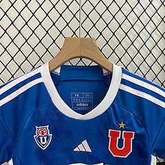 Kids University of Chile 24/25 Away - detalle del cuello