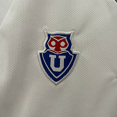 Kids University of Chile 24/25 Home - detalle del cuello