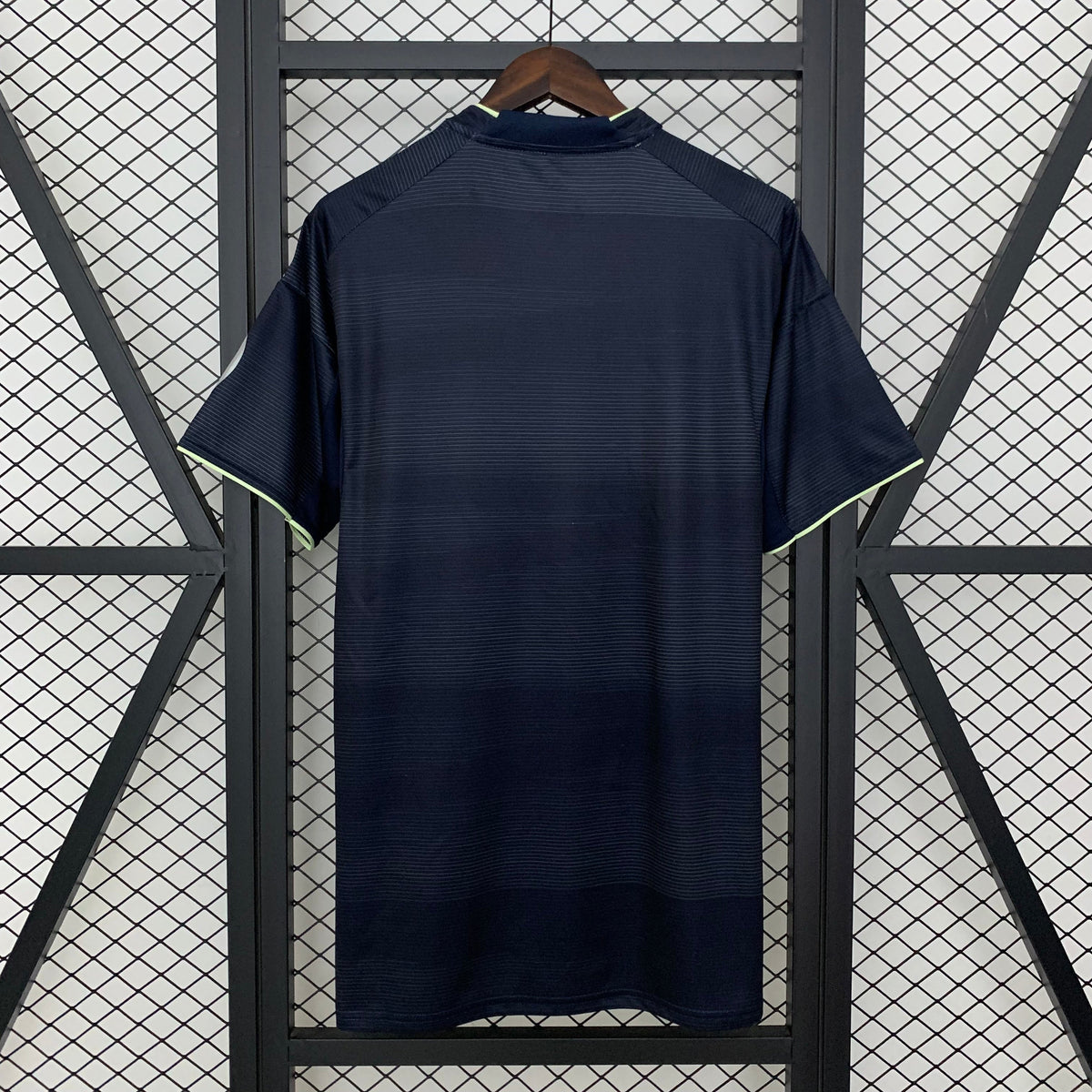 Camiseta Real Madrid 25/26 Away - vista frontal