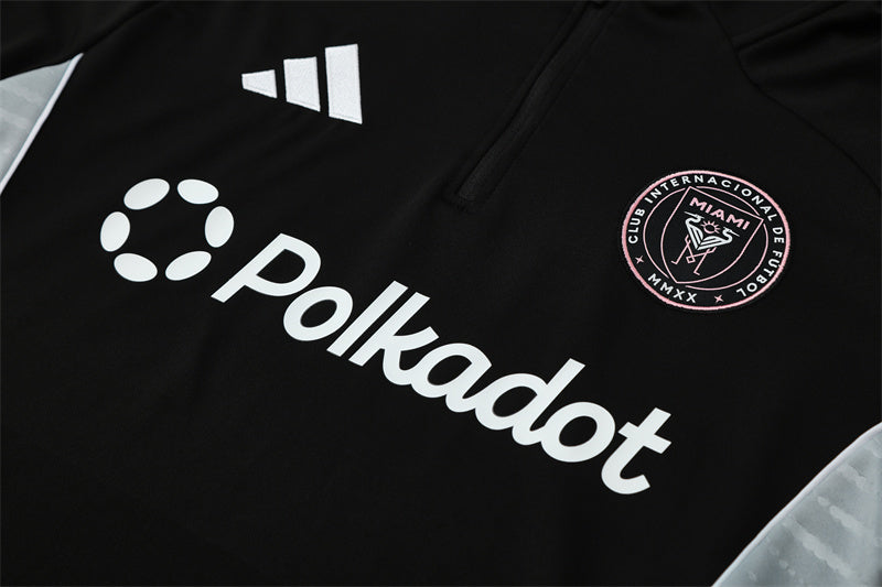 Training Suit Inter Miami 25/26 Black - Winter - detalle de la manga