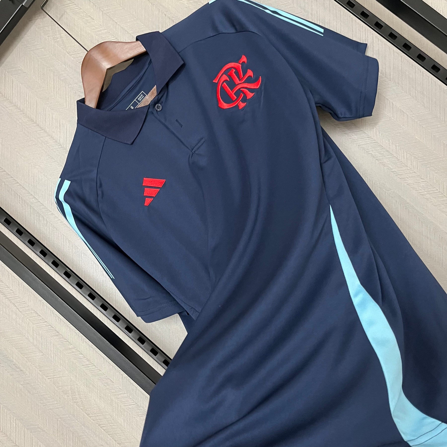 Camiseta Flamengo 25/26 - Polo - tejido y acabado