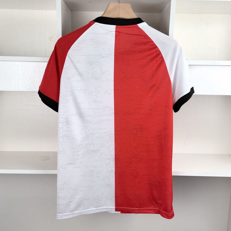 24-25 Feyenoord Home Soccer - vista frontal