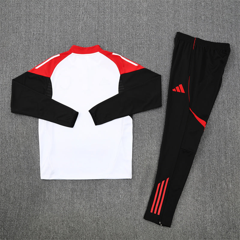Training Suit Arsenal 25/26 - Winter - detalle del cuello