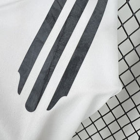 Camiseta do Real Madrid Retrô 2005/06 Home - vista frontal