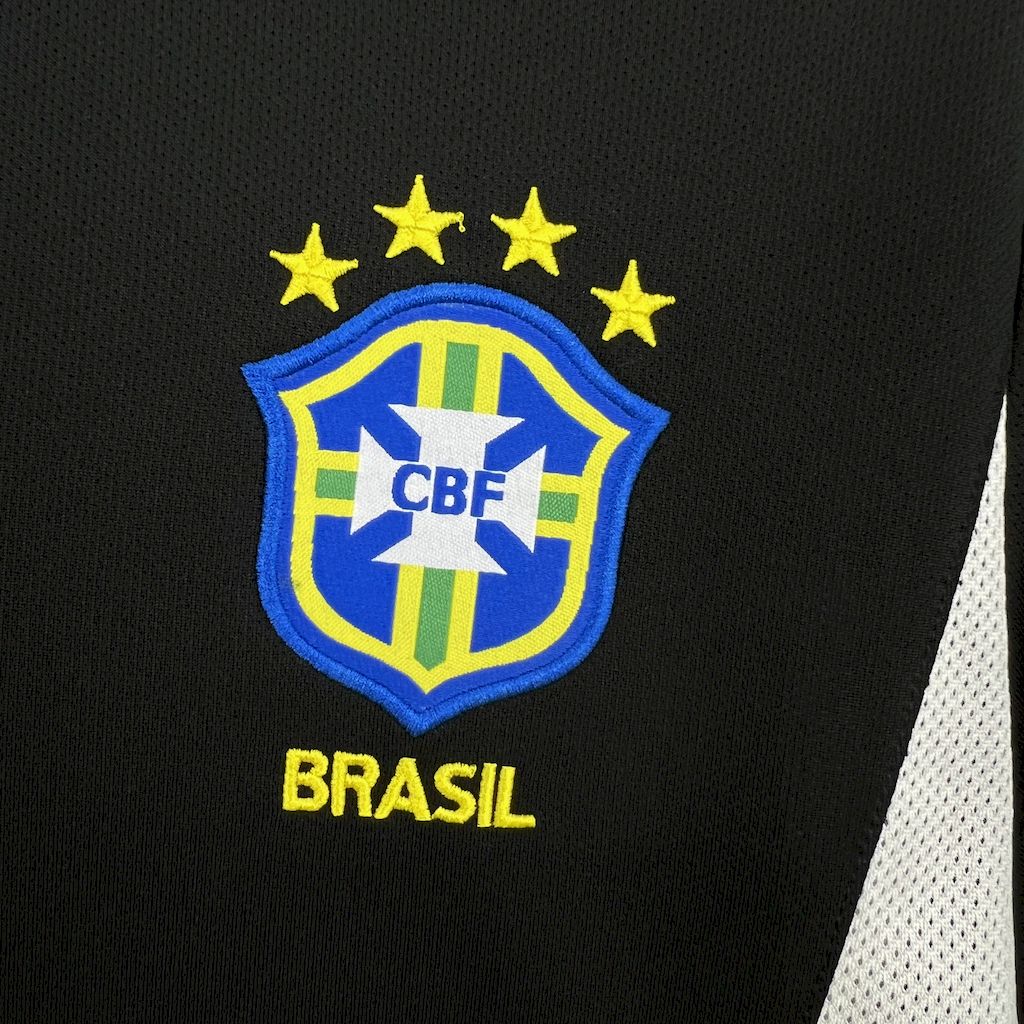 Camiseta Retrô Seleção Brasil 2002 Goalkeeper - detalle del cuello