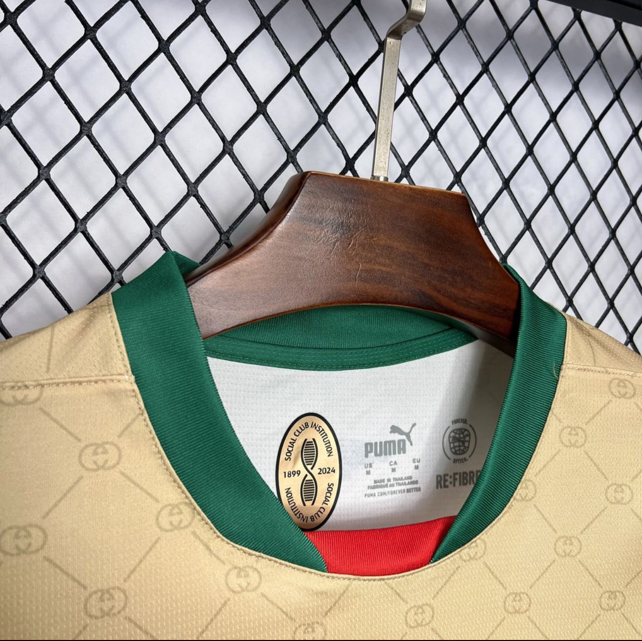 Camiseta AC Milan 24/25 Special Edition - GUCCI - tejido y acabado