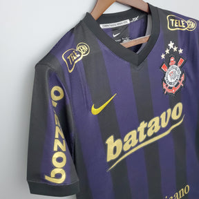 Camiseta Corinthians Retrô 09/10 Away - detalle del cuello