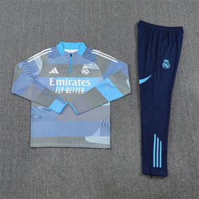 Training Suit Real Madrid 25/26 - Winter - detalle del cuello