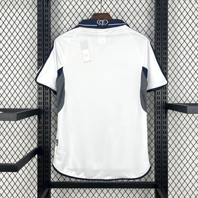Camiseta do Real Madrid Retrô 2000/01 Home - vista frontal