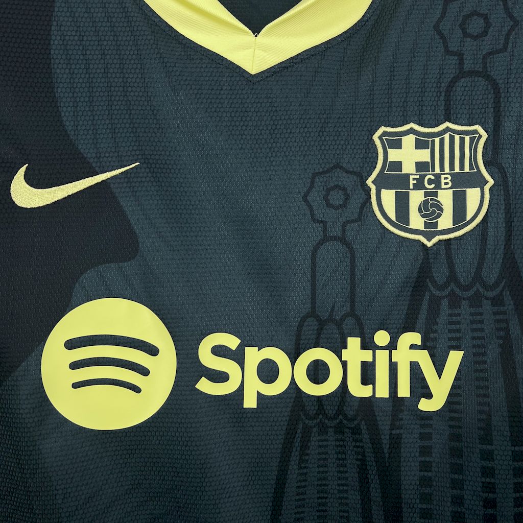 Camiseta FC Barcelona 24/25 Dark Green - detalle de la manga