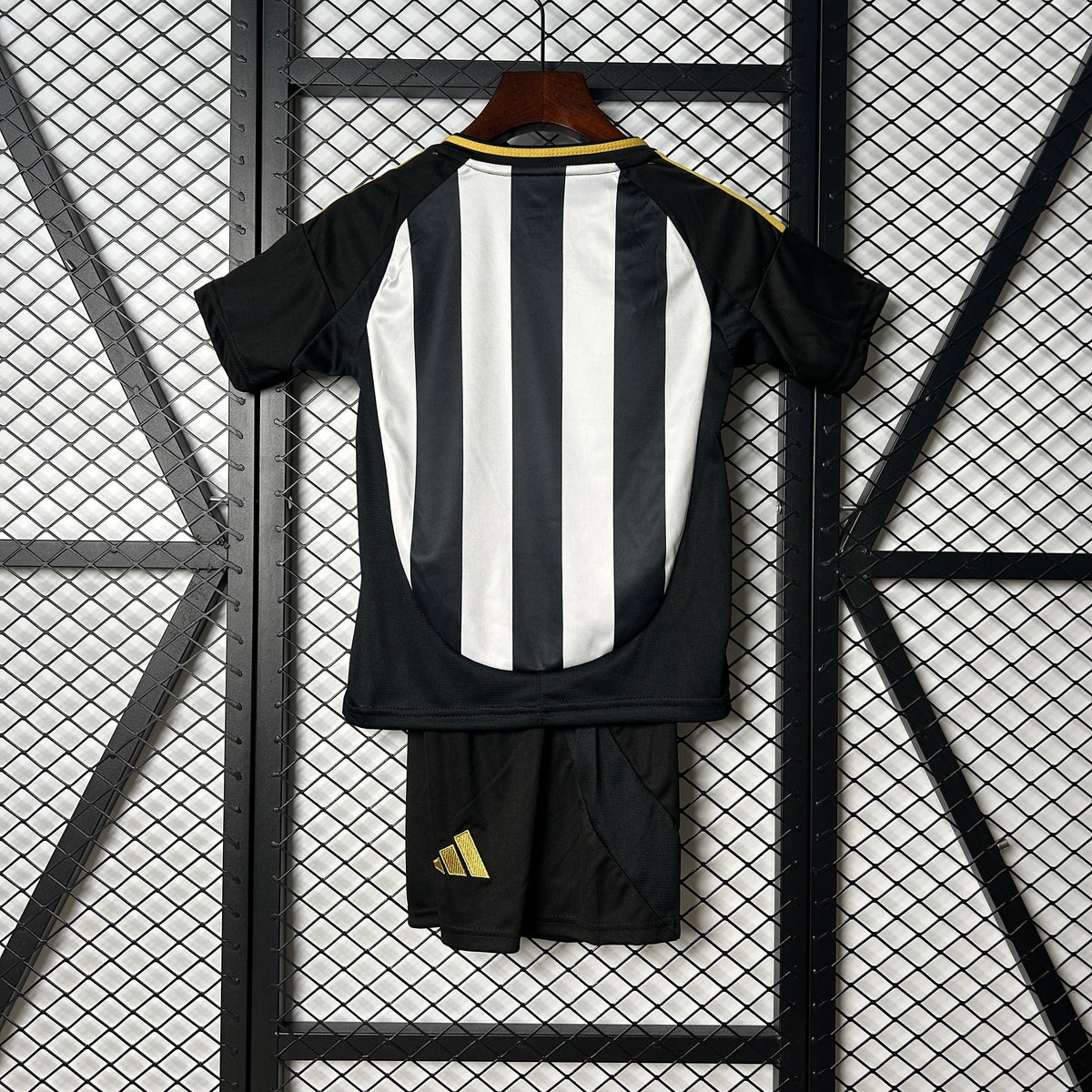 Kids Atlético Mineiro I 25/26 - Preto e Branco - vista frontal