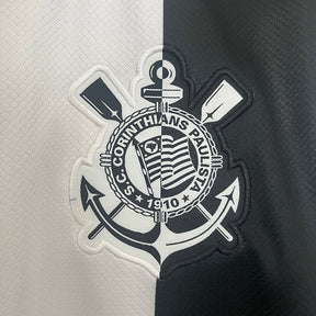 Camiseta 24∕25 Corinthians Third Away - detalle del cuello