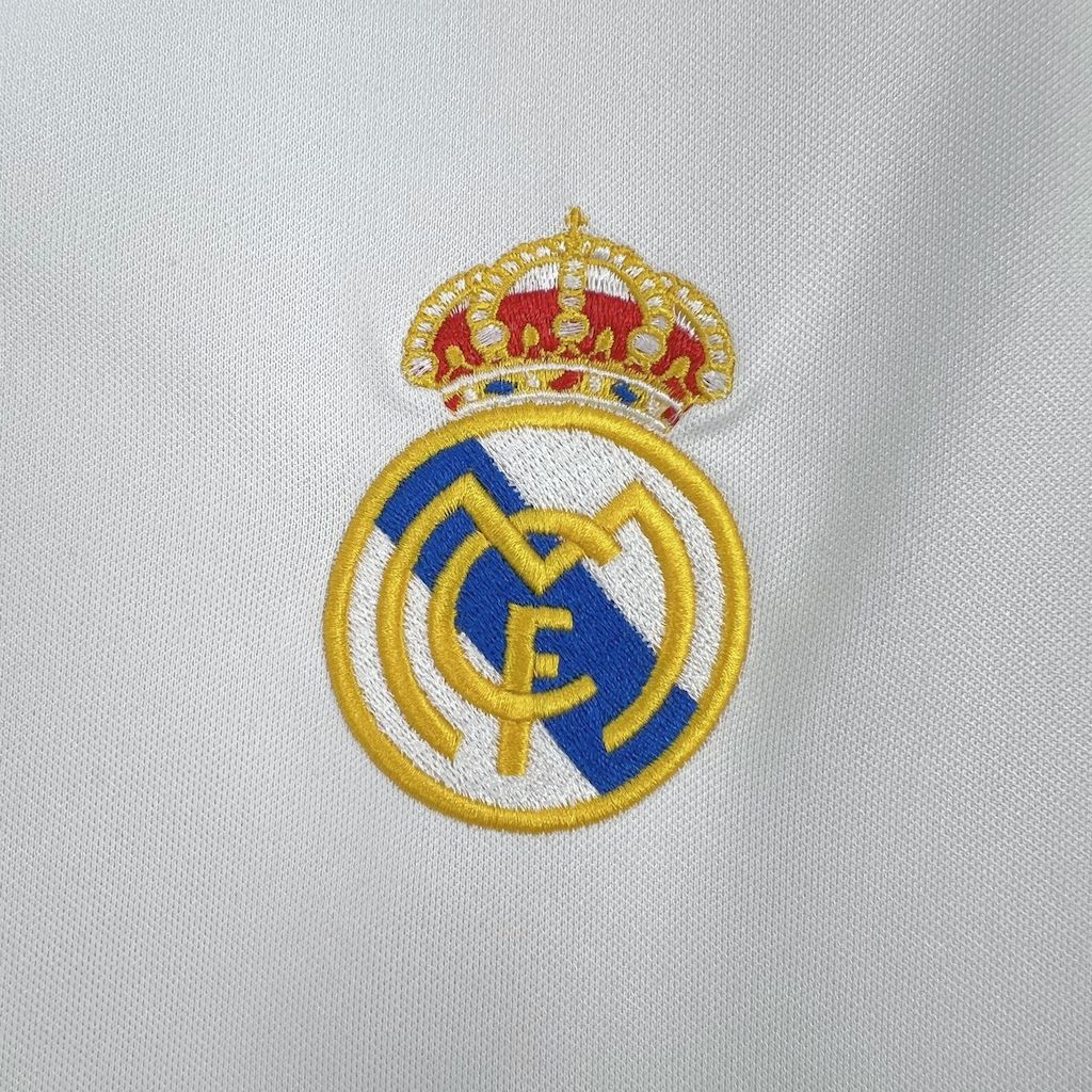 Camiseta do Real Madrid Retrô 2002/03 Home - detalle del cuello