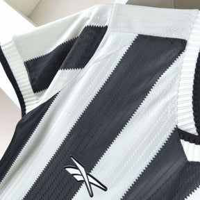 Camiseta Botafogo I 24/25 Femenino - Preto e Branco - detalle del cuello