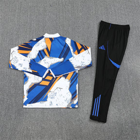 Training Suit Real Madrid 25/26 - Winter - detalle de la manga