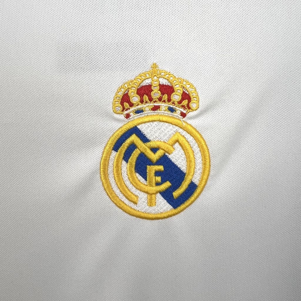 Camiseta do Real Madrid Retrô 2000/01 Home - detalle del cuello