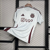 Ajax 24∕25 Thirds Away - foto principal