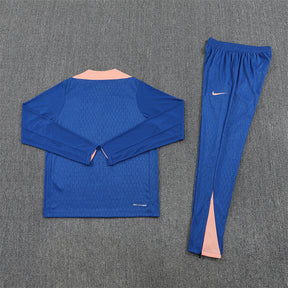 Training Suit France 25/26 - Winter - detalle de la manga