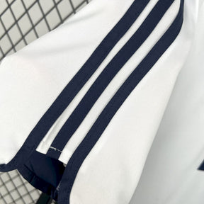 Camiseta do Real Madrid Retrô 2000/01 Home - vista frontal