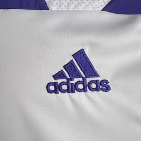 Camiseta do Real Madrid Retro 2007/08 Home - vista trasera