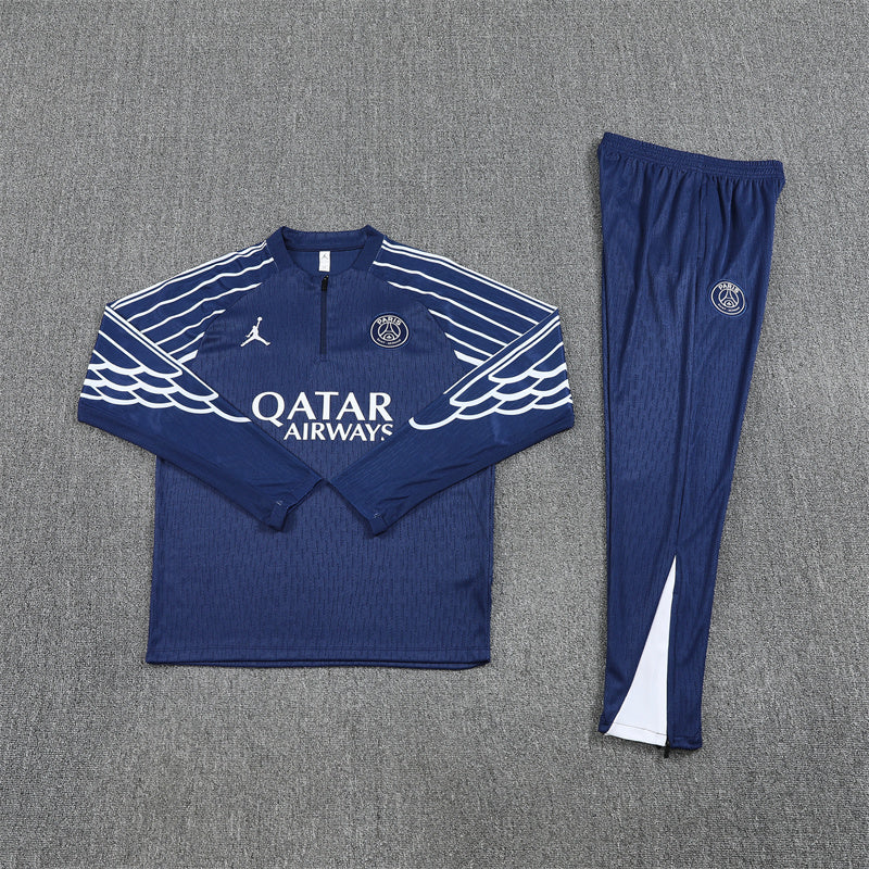 Training Suit PSG 25/26 - Winter - detalle del cuello