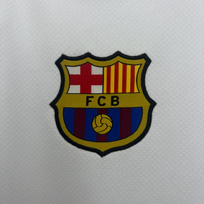 Camiseta FC Barcelona 25/26 joint edition - detalle del cuello