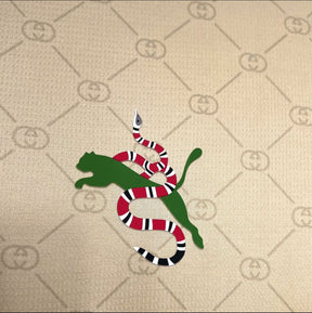 Camiseta AC Milan 24/25 Special Edition - GUCCI - detalle del cuello